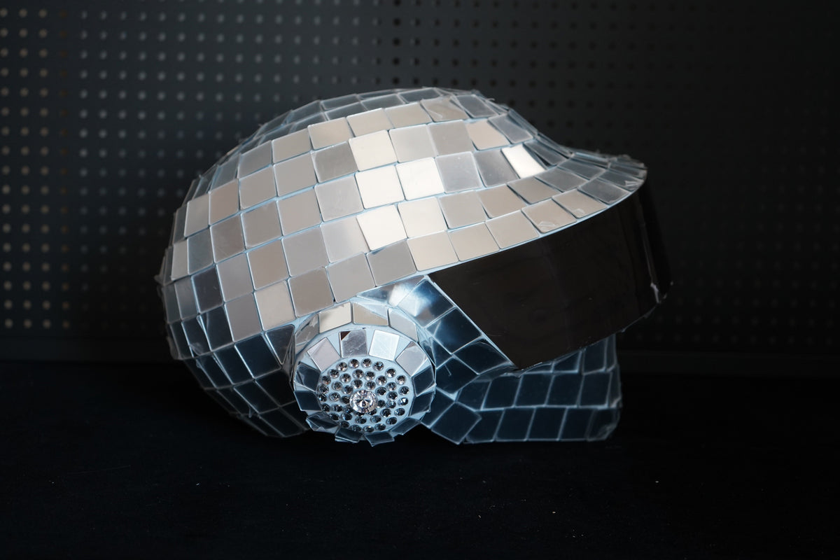 Thomas Bangalter LED Disco Helmet, Daft Punk Cosplay Costume, Silver Chrome Wearable Replica